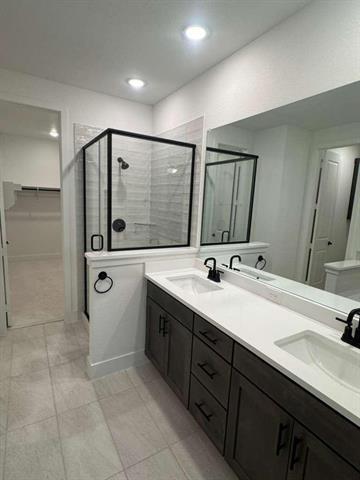 Building Photo - 7023 Lathrop Ln