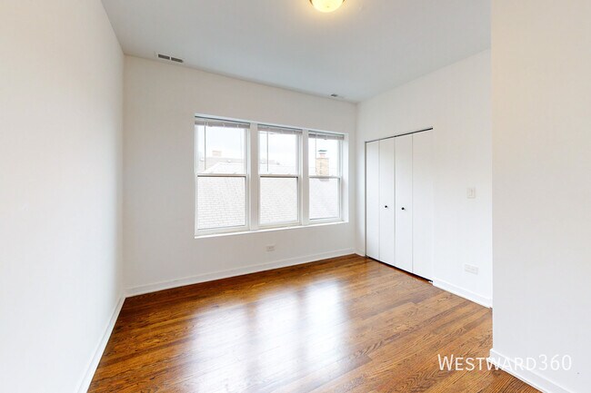 Building Photo - 1339 W Early Ave