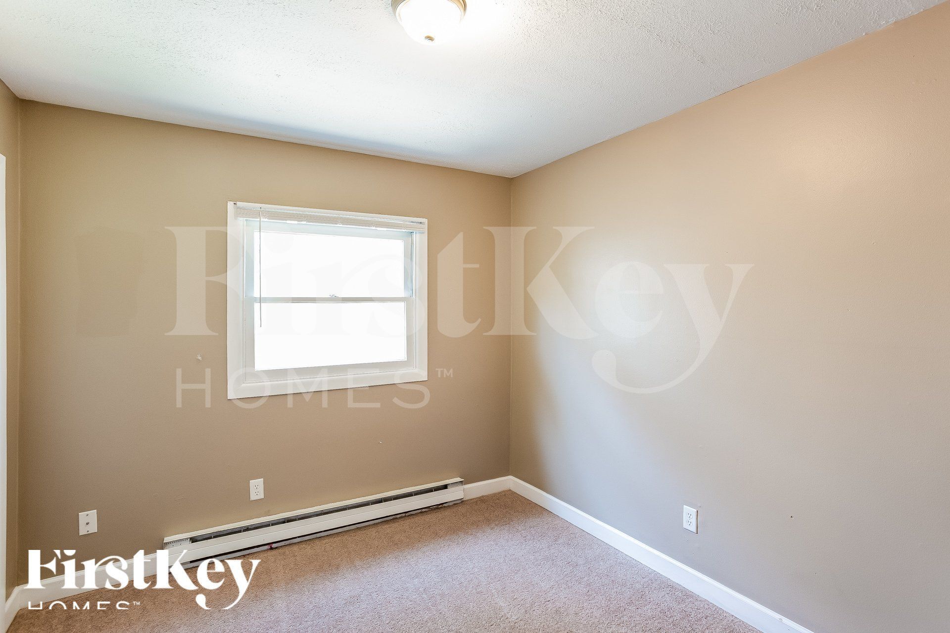 Building Photo - 2634 Westleigh Dr