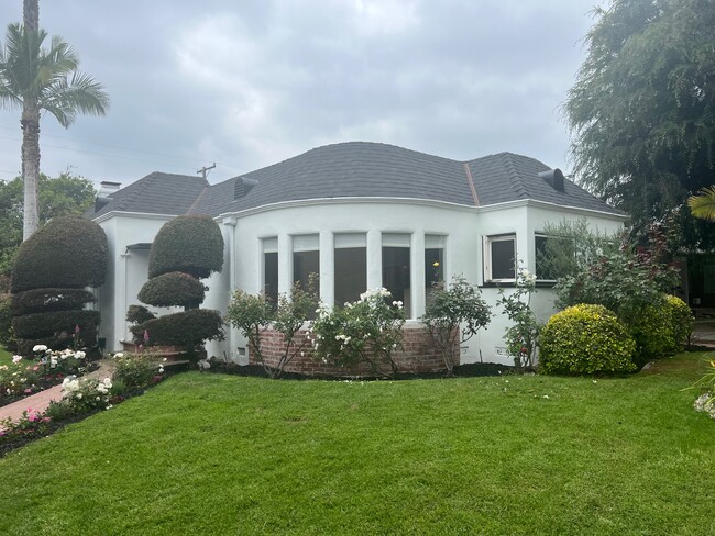 Primary Photo - 1744 Stanton Ave