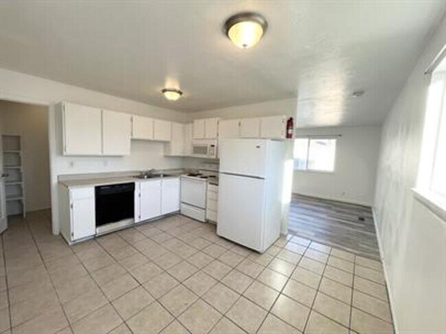 Building Photo - 4742 W Arlington Park Dr