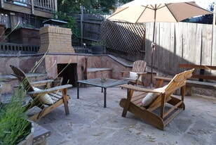 Building Photo - 575 Valle Vista Ave