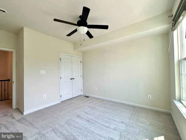 Building Photo - 13727 Endeavour Dr
