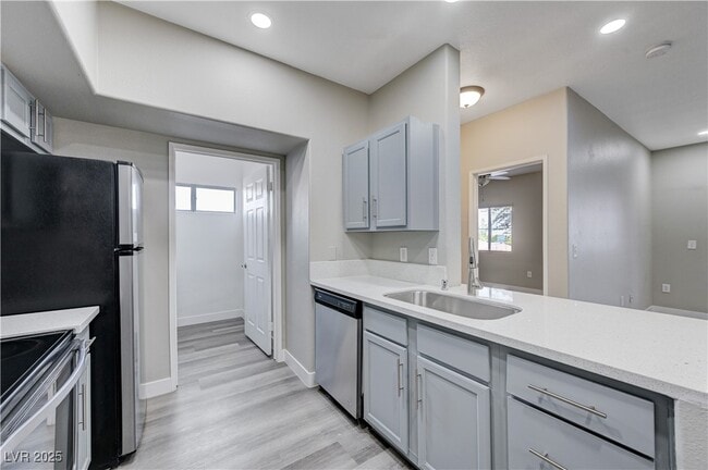 Building Photo - 2615 W Gary Ave