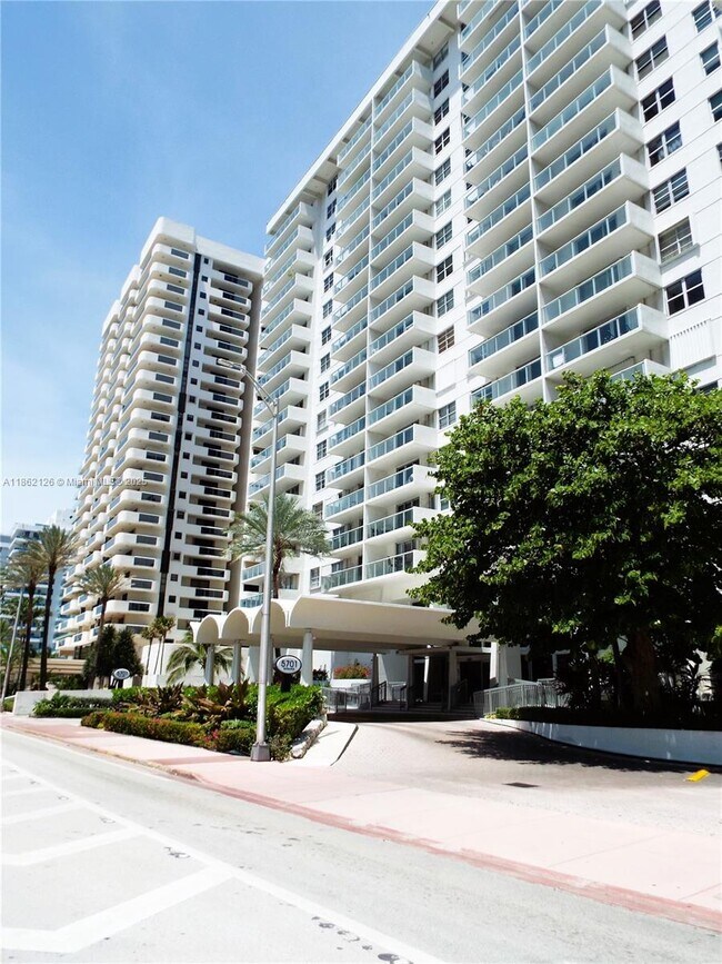 Building Photo - 5701 Collins Ave