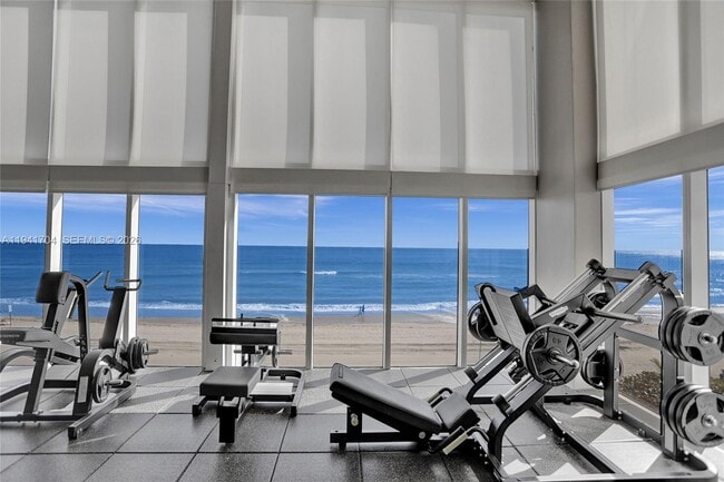 Building Photo - 1800 S Ocean Dr