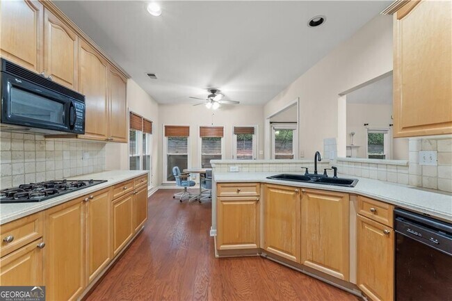 Building Photo - 4610 Planters Hill Dr