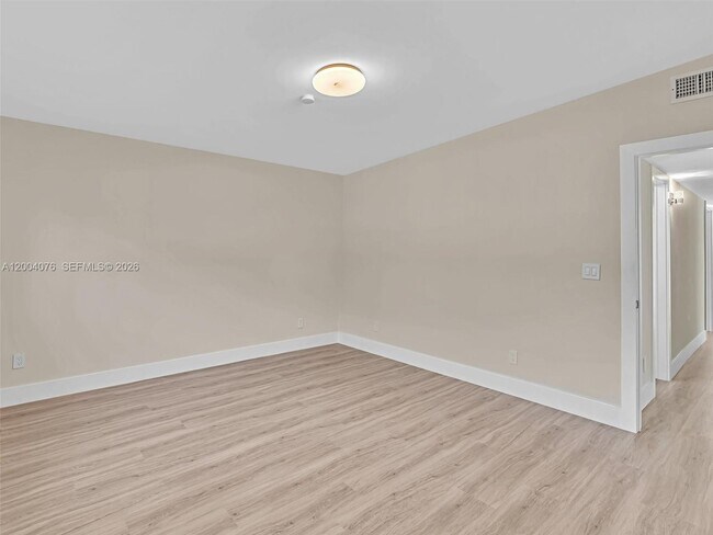 Building Photo - 12904 Banyan Rd