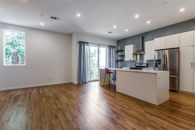 Building Photo - 3816 San Jacinto St