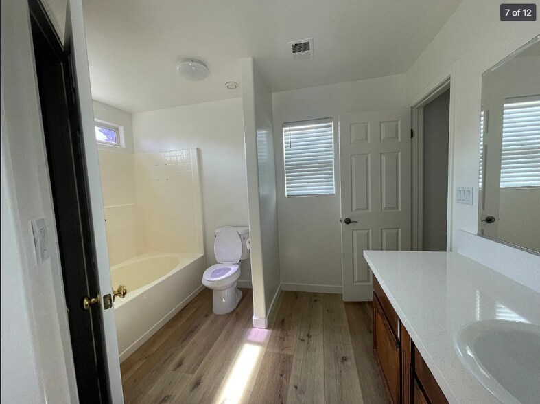 Building Photo - 6001 Potenza Ln