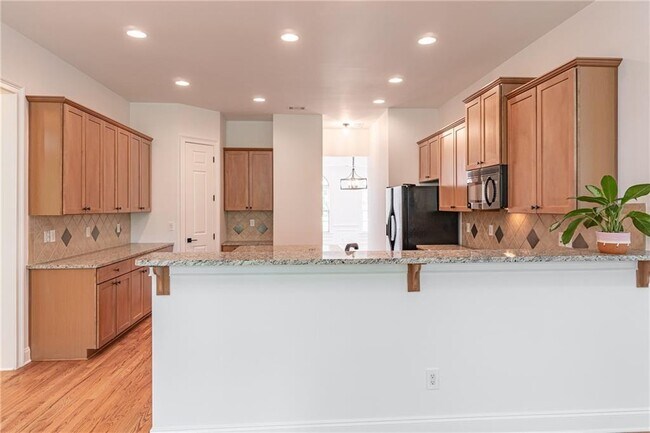 Building Photo - 764 Morganton Dr