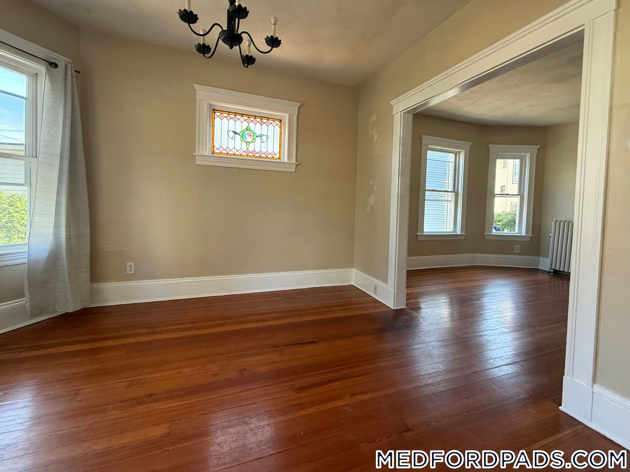 Building Photo - 45 Warner St