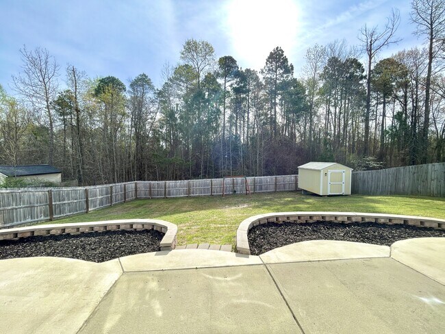 Building Photo - 126 Watchmen Ln