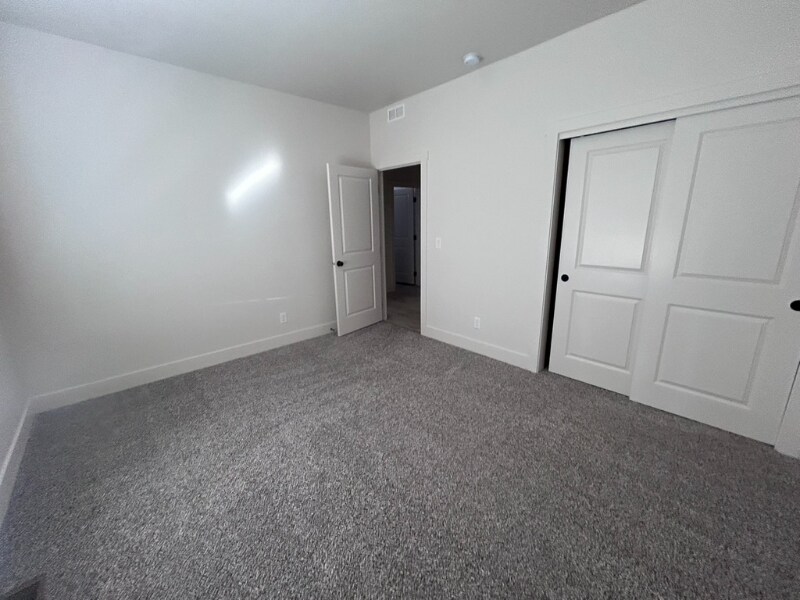 Building Photo - 108 Centennial Ct