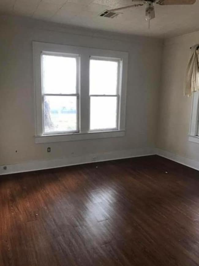 Building Photo - 1505 Trenton St