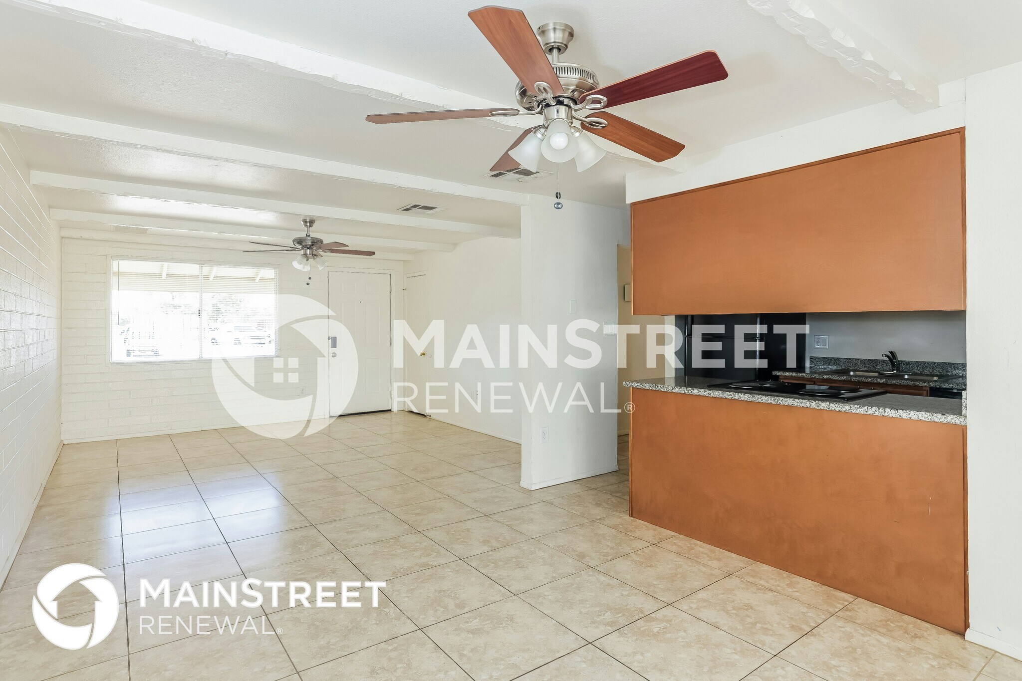 Building Photo - 7132 W Glenrosa Ave