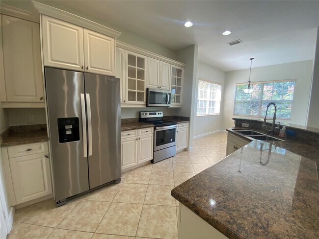 Building Photo - 8203 NW 128th Ln