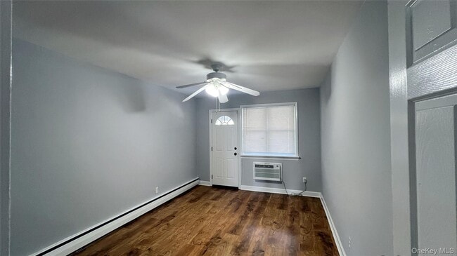 Building Photo - 62-43 69th Pl