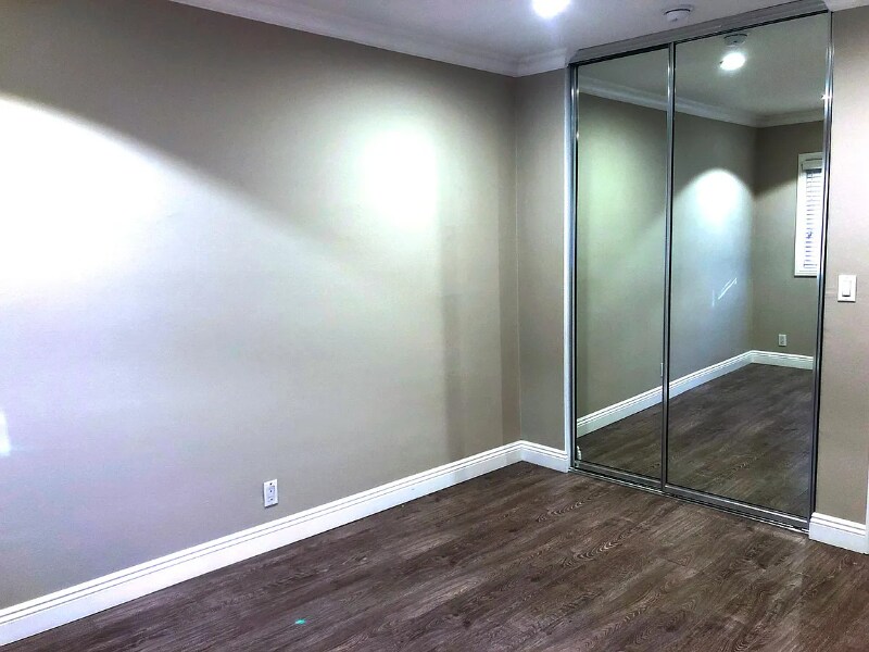 Building Photo - 1824 N Gramercy Pl