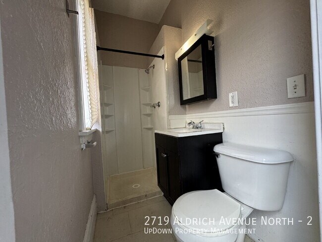 Building Photo - 2719 N Aldrich Ave