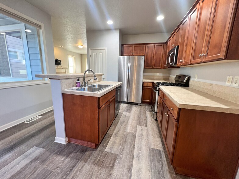 Building Photo - 3075 Flame Tree Ln NW