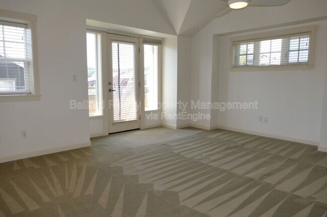 Building Photo - 5612 28th Ave NW