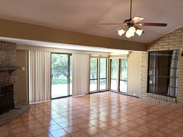 Building Photo - 531 Fairway Ct