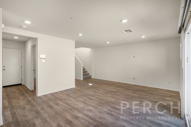 Building Photo - 30540 Altima Ct