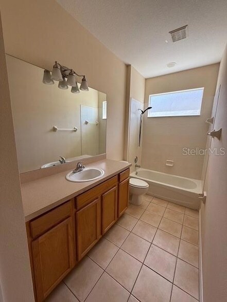 Building Photo - 1823 Scarlett Ave