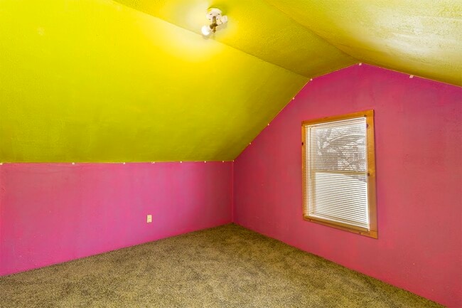 Building Photo - 2319 Hecker Ave