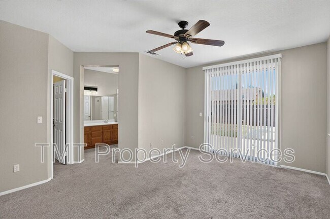 Building Photo - 8874 Mandalay Way