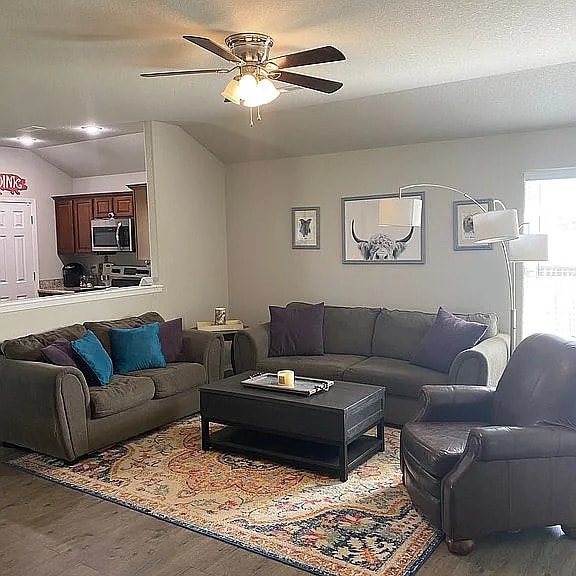 Living Room - 4310 Crosshill Cv