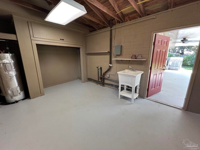 Building Photo - 3295 Marques St