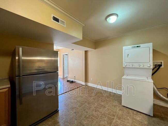 Building Photo - 5 Robert Allman Rd