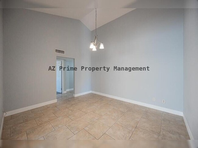 Building Photo - 2229 N 87th Way