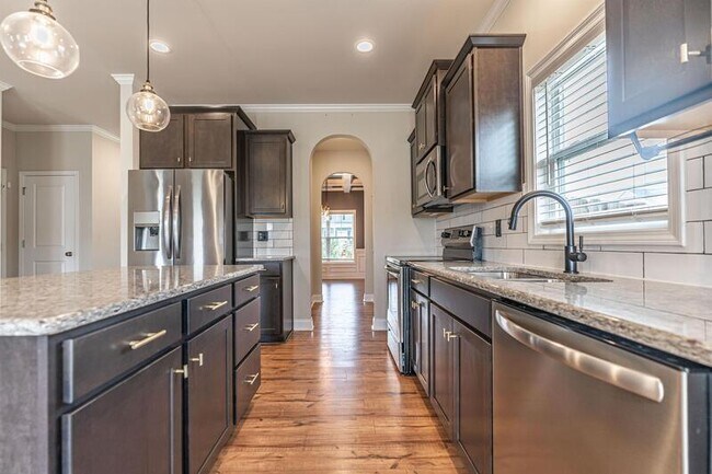 Building Photo - 151 Titleist Ct