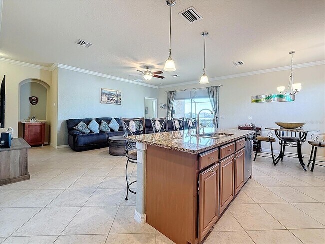 Building Photo - 6467 Willowshire Way