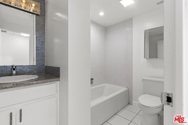 Building Photo - 10501 Wilshire Blvd