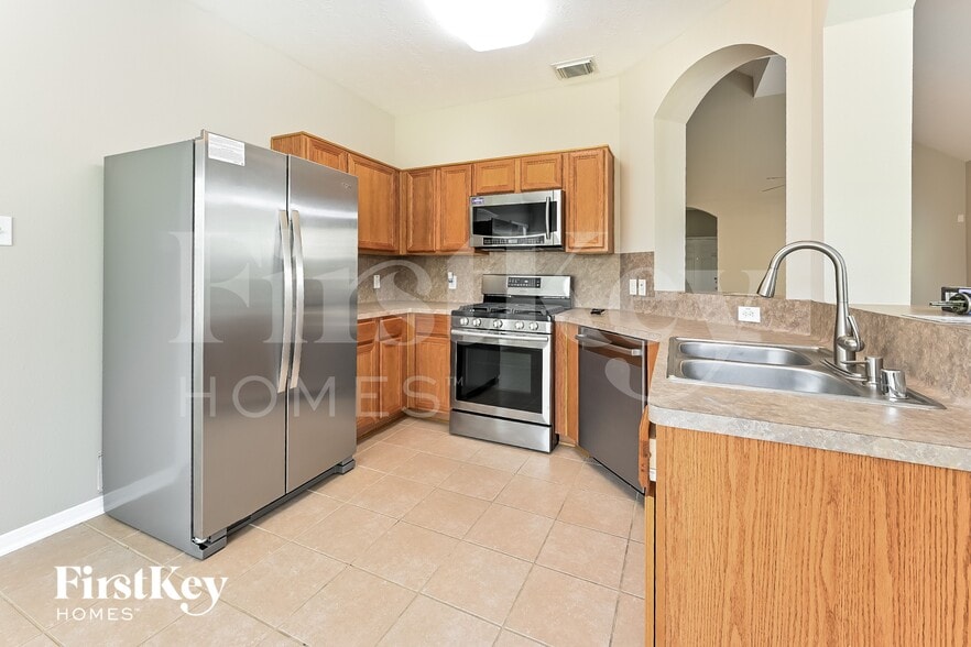 Building Photo - 12923 Palm Leaf Ct