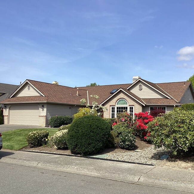Building Photo - Charming Mukilteo Rambler in Fair Harbor