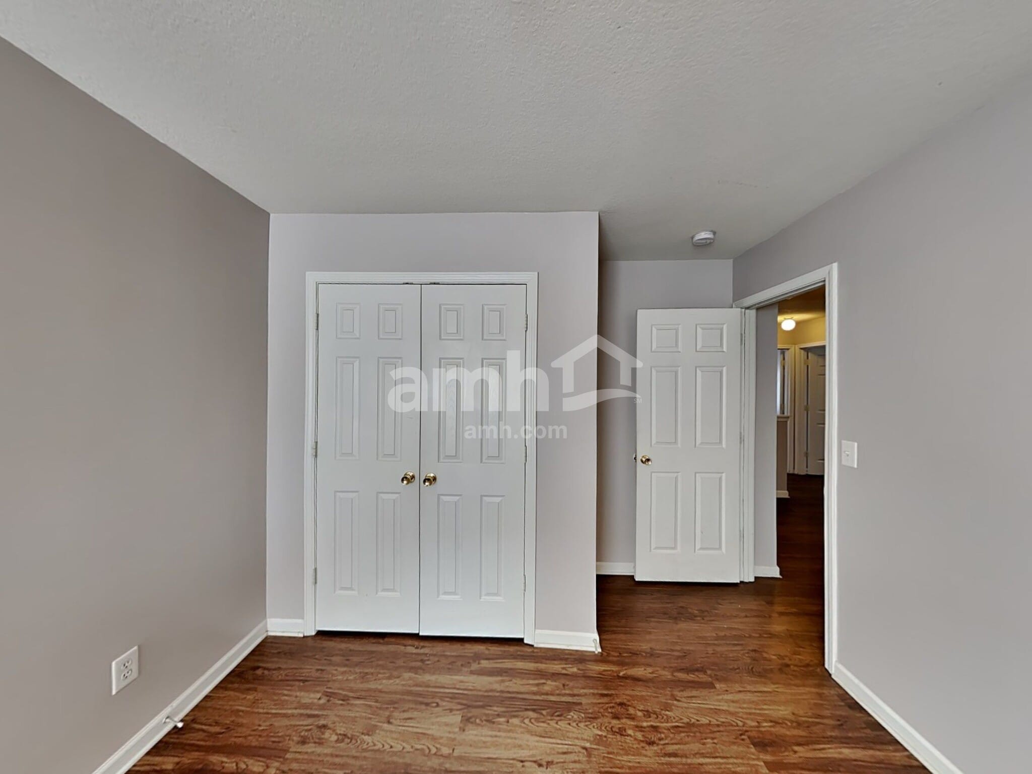 Building Photo - 2021 Sonoma Valley Dr