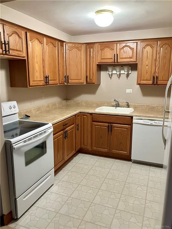 Building Photo - 6529 Harshmanville Rd