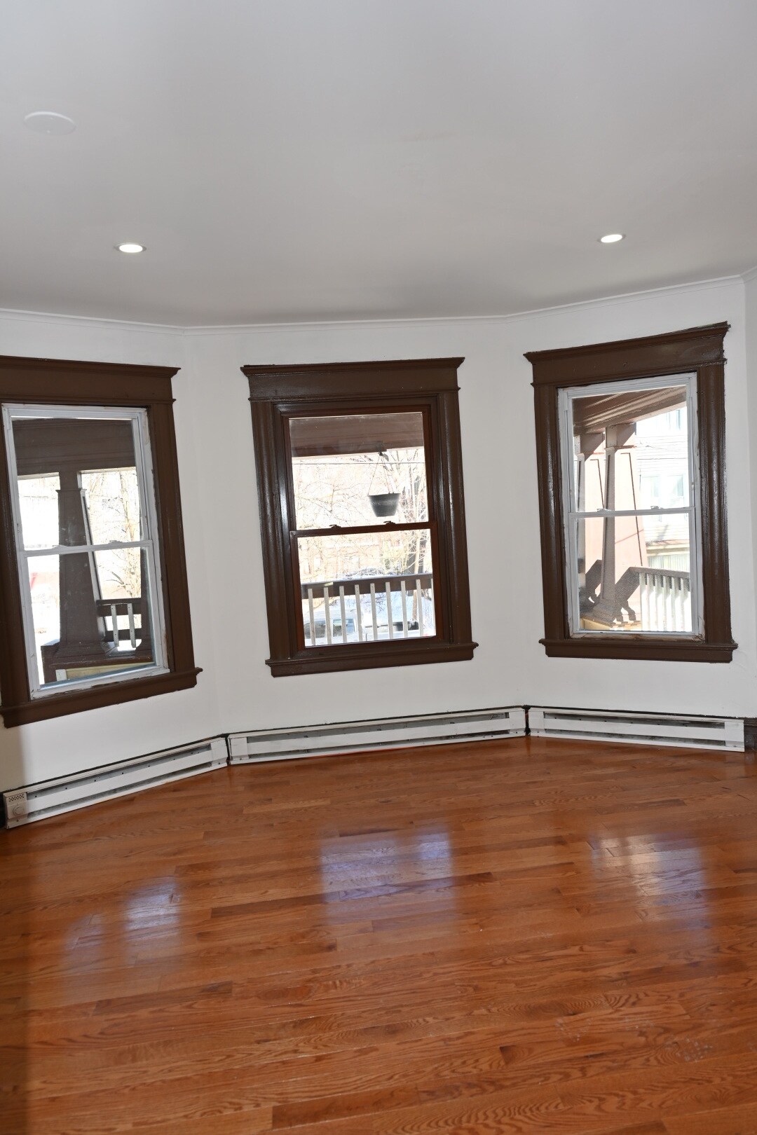 Building Photo - 203 Cooke St