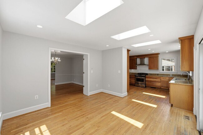 Building Photo - Chevy Chase Home | 4 Bed | 3.5 Bath | 2,500 Sf | Driveway Parking | Large Fenced-In Backyard w/ Deck