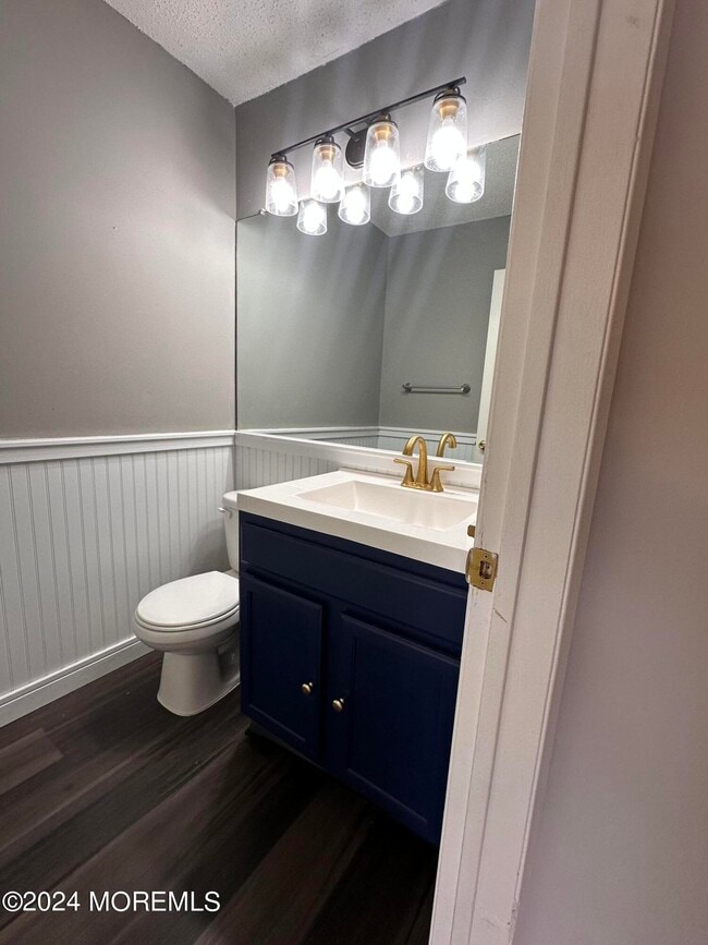 Building Photo - 88 Greenwood Dr