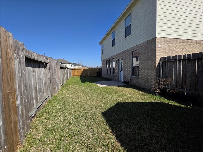 Building Photo - 12111 Carriage Oak Cir