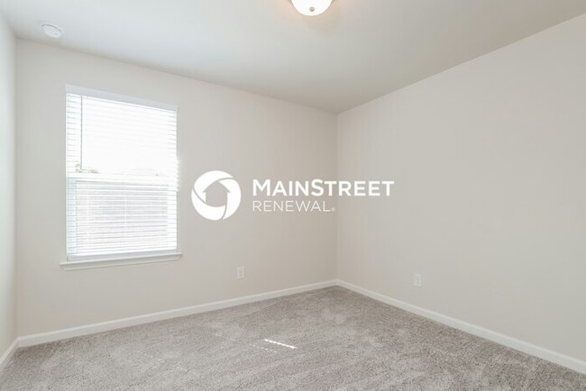 Building Photo - 5808 Hackberry Ln