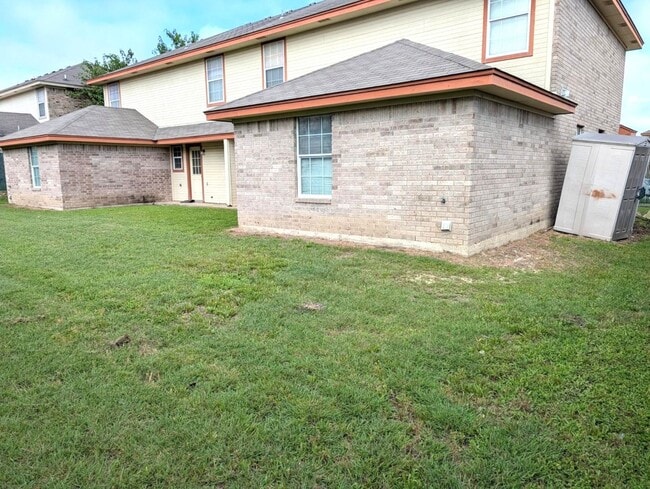 Building Photo - 4302 Jeff Scott Dr