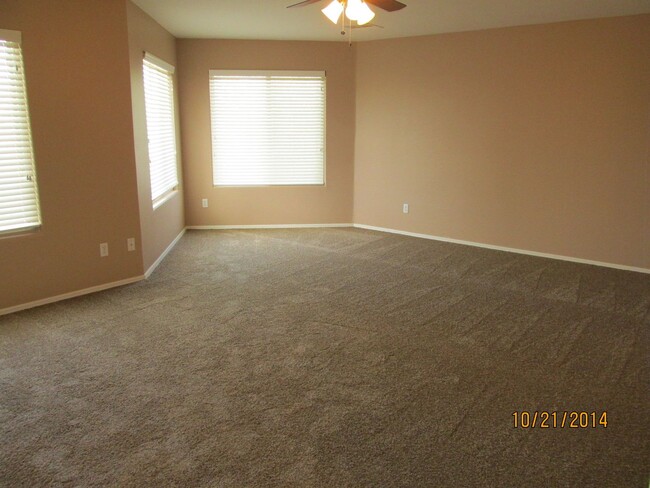 Building Photo - Spacious 4 Bedroom home in Johnson Ranch