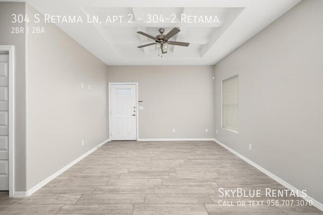 Building Photo - 304 S Retama Ln